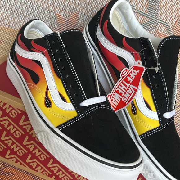 Vans WMNS Old Skool
(Flame) Black/Black/True White 
VN0A38G1PHN
Sneakers - Picture 12 of 16